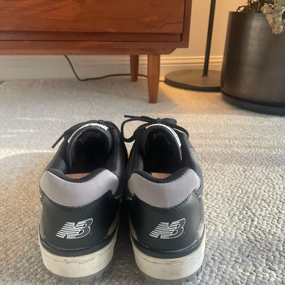 New Balance 550 Men's Black and Gray Shoes - Picture 4 of 6